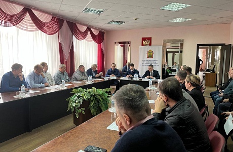 Уполномоченный по защите прав предпринимателей и первый заместитель прокурора Пензенской области провели совместную рабочую встречу и прием бизнесменов Пензенского района